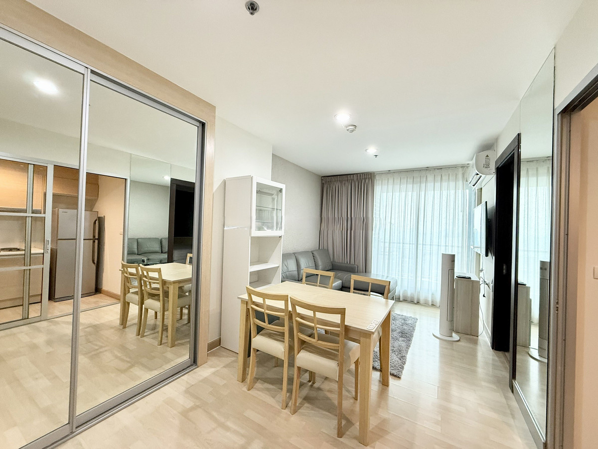 For RentCondoRatchadapisek, Huaikwang, Suttisan : RC023826 Condo for rent at Rhythm Ratchada next to MRT Ratchadaphisek.