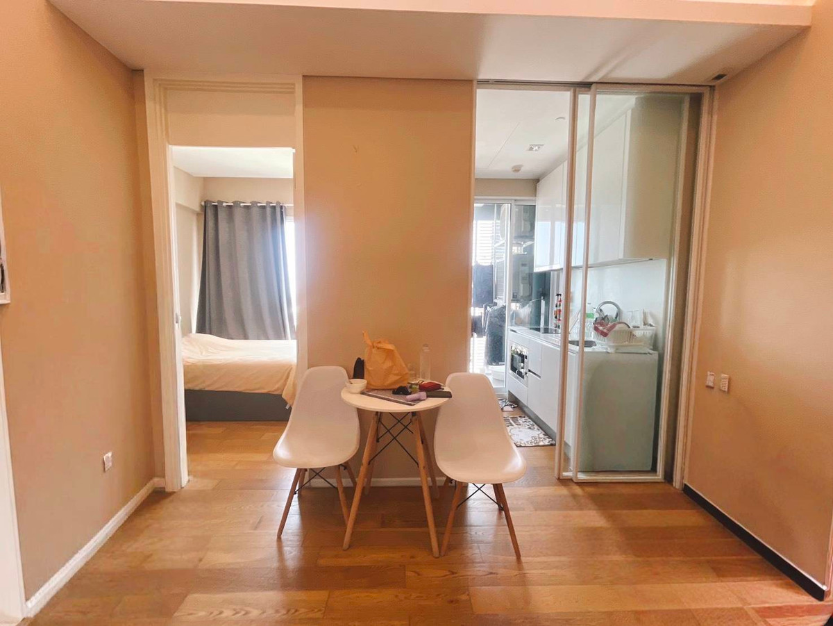 For RentCondoLadprao, Central Ladprao : The Saint Residences Lat Phrao Intersection 200 meters MRT-Phahon Yothin & BTS Central Ladprao