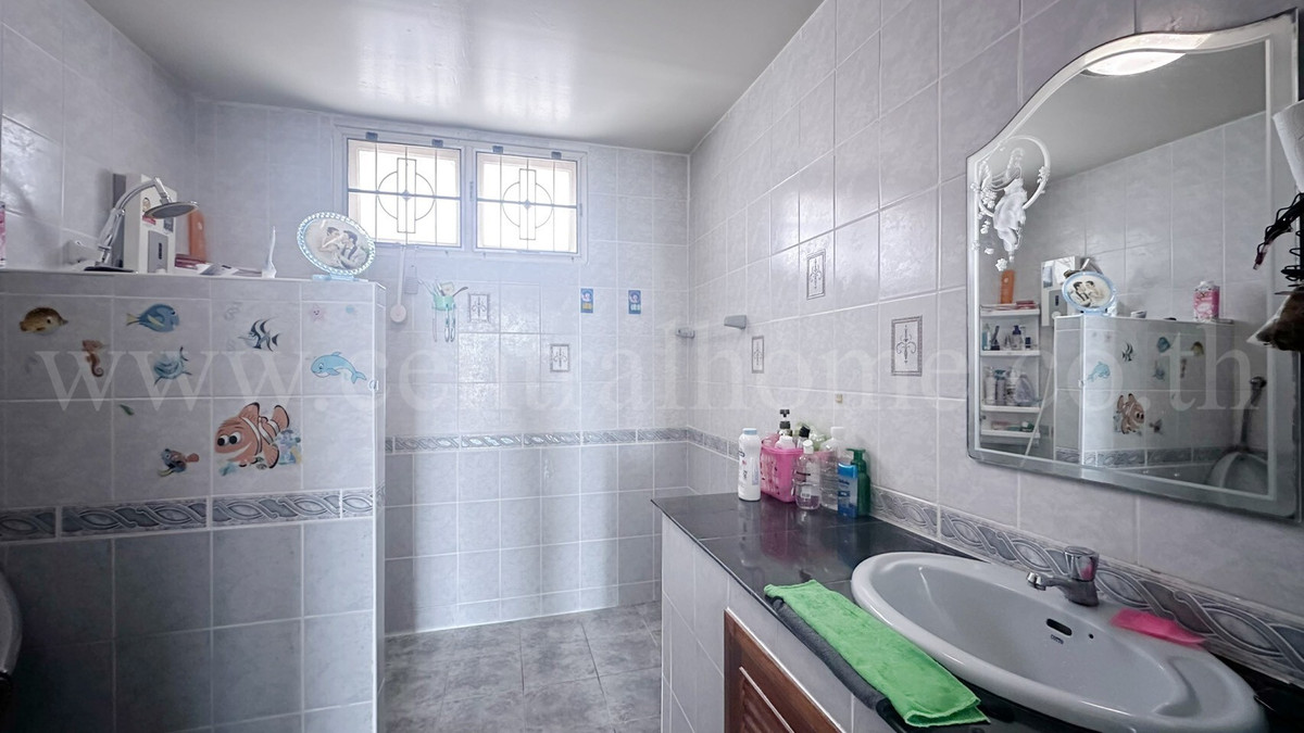 For SaleHousePathum Thani,Rangsit, Thammasat : Single house 300 sq m, Thamsuthee, Pathum Thani, installed solar cells, saves electricity, ready to move in.