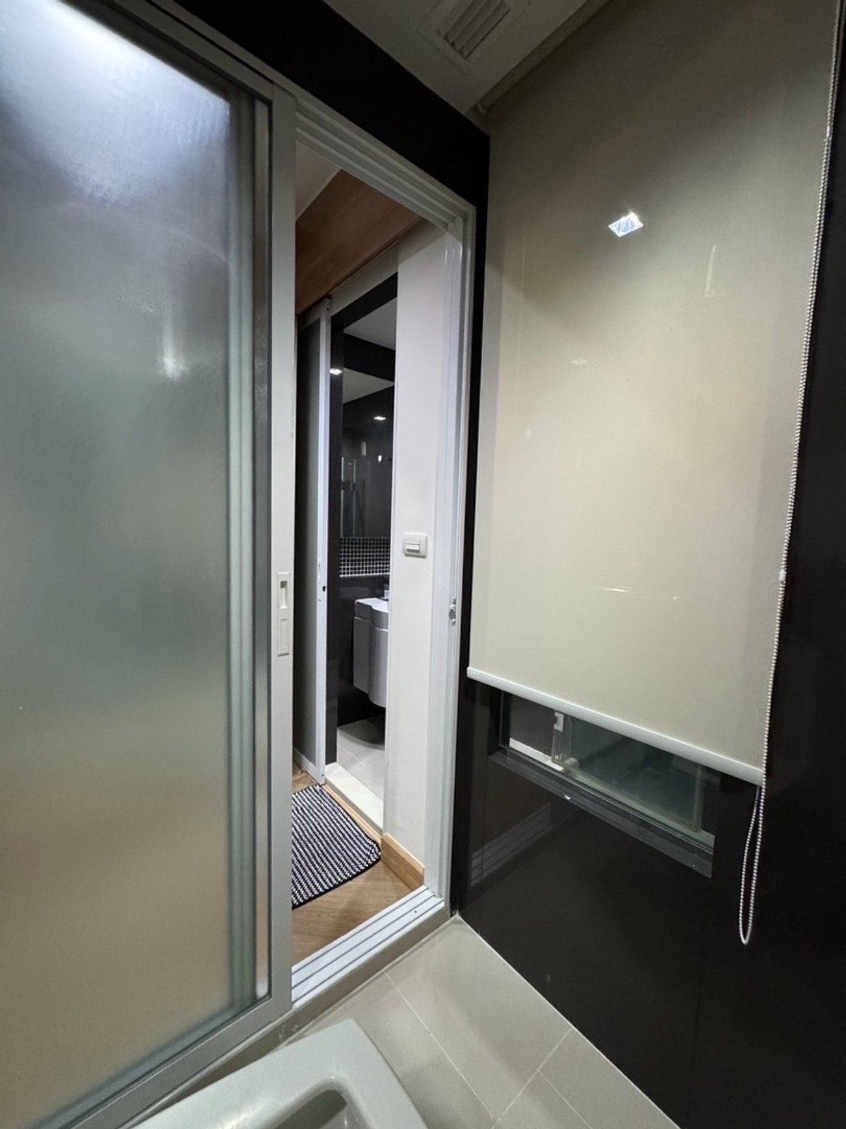 For SaleCondoSapankwai,Jatujak : Renovated Condo for Sale with Tenant | 5% Yield (Rhythm Phahol Ari)