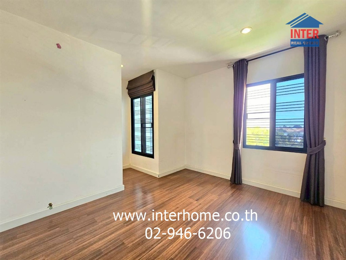 ขายอาคารพาณิชย์นวมินทร์ รามอินทรา : อาคารพาณิชย์ 4 ชั้น 26.6 ตร.ว. หมู่บ้านเดอะรักษ์ รามอินทรา 65 ใกล้ตลาดถนมมิตร ซอยรามอินทรา65 ถนนรามอินทรา ถนนซอยรามอินทรา65 เขตบางเขน กรุงเทพมหานคร