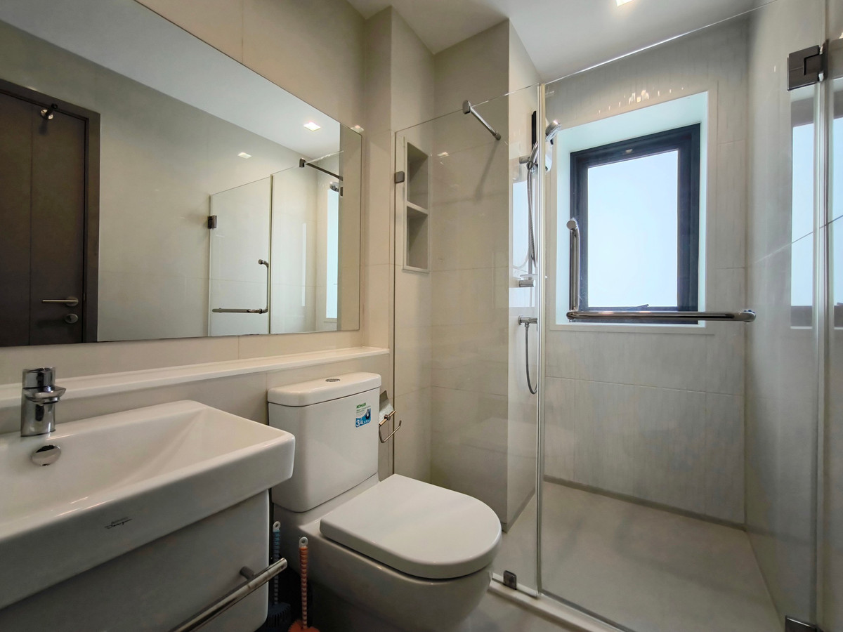 ให้เช่าคอนโดพระราม 9 เพชรบุรีตัดใหม่ RCA : RC024226 Condo 2 beds for rent at LIFE Asoke Rama 9 ใกล้ MRT พระราม 9 เพียง 300 ม.