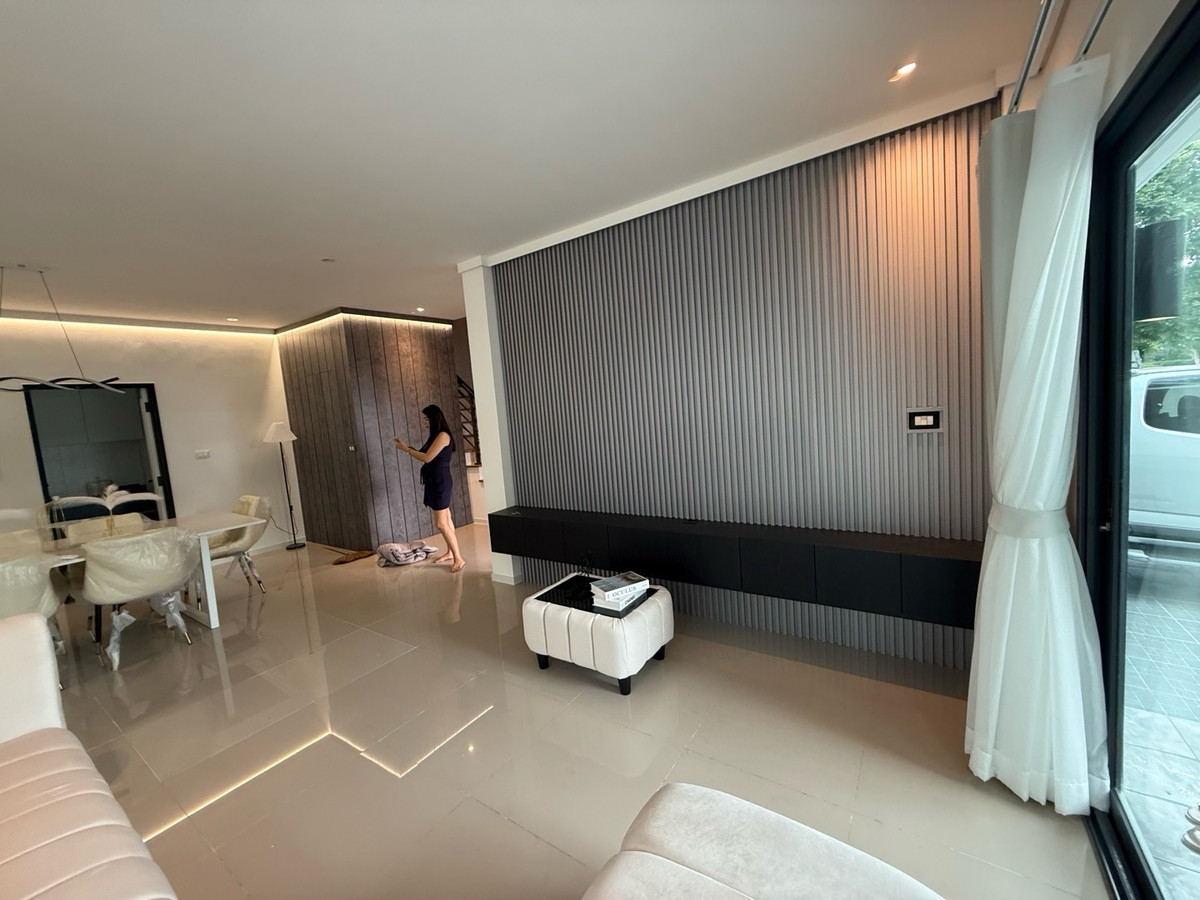 ให้เช่าบ้านพระราม 5 ราชพฤกษ์ บางกรวย : 💥ให้เช่า 42,000 บาท บ้านเดี่ยว หมู่บ้าน เซนโทร แจ้งวัฒนะ-ชัยพฤกษ์2 ใกล้ SISB Inter School 3-5 นาที 