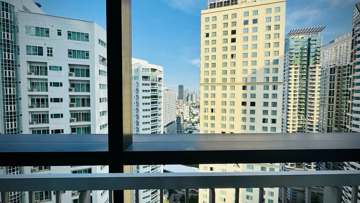 ให้เช่าคอนโดสุขุมวิท อโศก ทองหล่อ : ปล่อยเช่า ห้องสวย ราคา 20,000 บาท อาคาร 5 สนใจนัดชม 0808144488