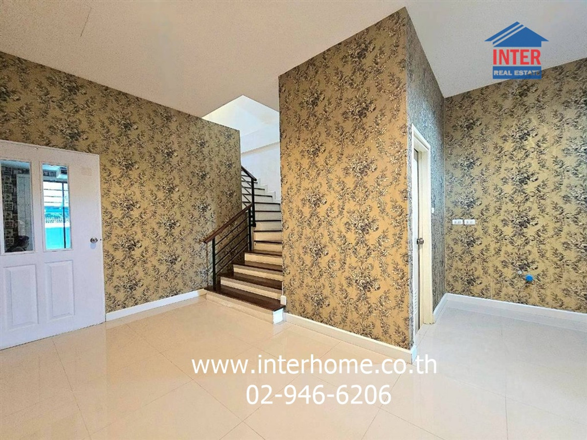 ขายอาคารพาณิชย์นวมินทร์ รามอินทรา : อาคารพาณิชย์ 4 ชั้น 26.6 ตร.ว. หมู่บ้านเดอะรักษ์ รามอินทรา 65 ใกล้ตลาดถนมมิตร ซอยรามอินทรา65 ถนนรามอินทรา ถนนซอยรามอินทรา65 เขตบางเขน กรุงเทพมหานคร