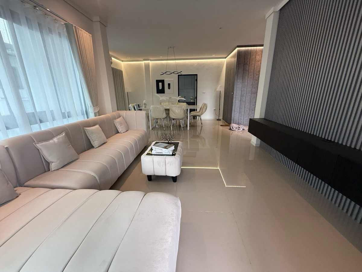 ให้เช่าบ้านพระราม 5 ราชพฤกษ์ บางกรวย : 💥ให้เช่า 42,000 บาท บ้านเดี่ยว หมู่บ้าน เซนโทร แจ้งวัฒนะ-ชัยพฤกษ์2 ใกล้ SISB Inter School 3-5 นาที 