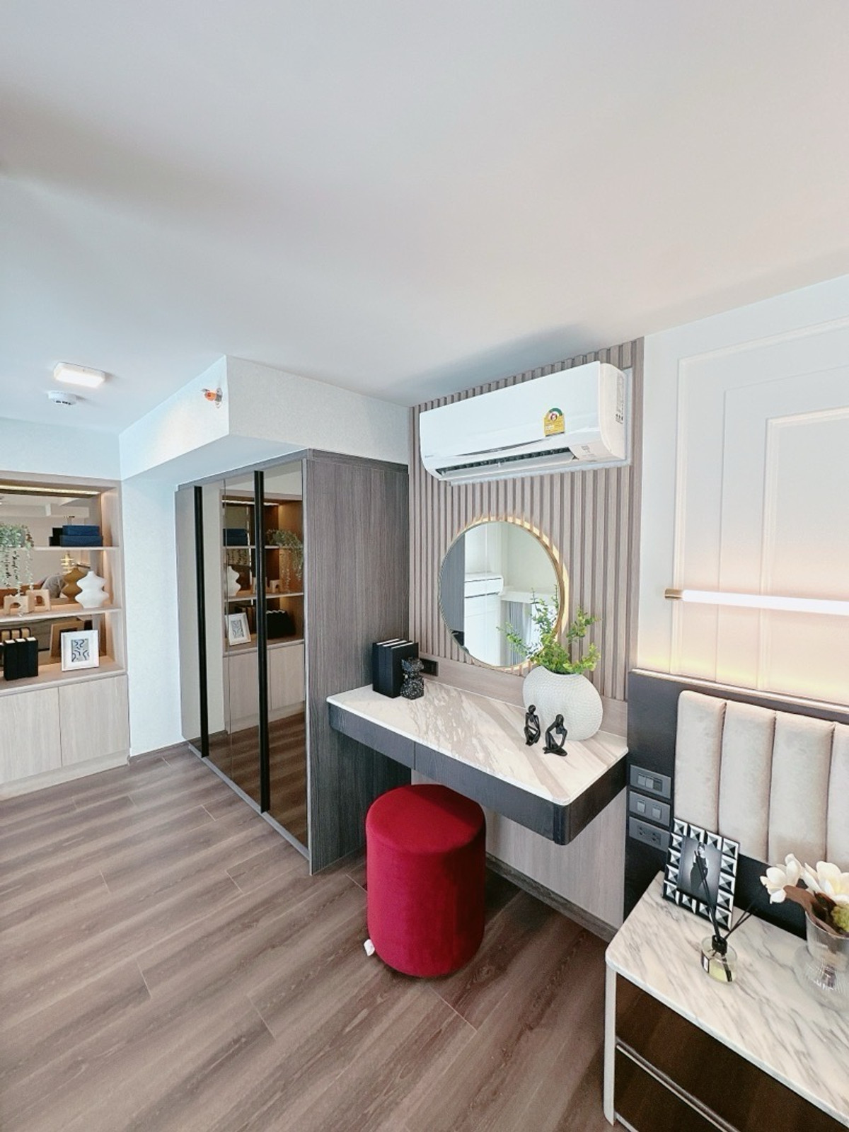 ขายคอนโดพระราม 9 เพชรบุรีตัดใหม่ RCA : 𝐈𝐃𝐄𝐎 𝐑𝐀𝐌𝐀𝟗 𝐀𝐬𝐨𝐤𝐞 ฟรีเงินดาวน์ 𝐎บาท ผ่อนสบายๆ 𝟐𝟓,𝟎𝟎𝟎/เดือน ฟรีทุกค่าใช่จ่าย พร้อมเข้าอยู่ ด่วน 3 ห้องสุดท้าย