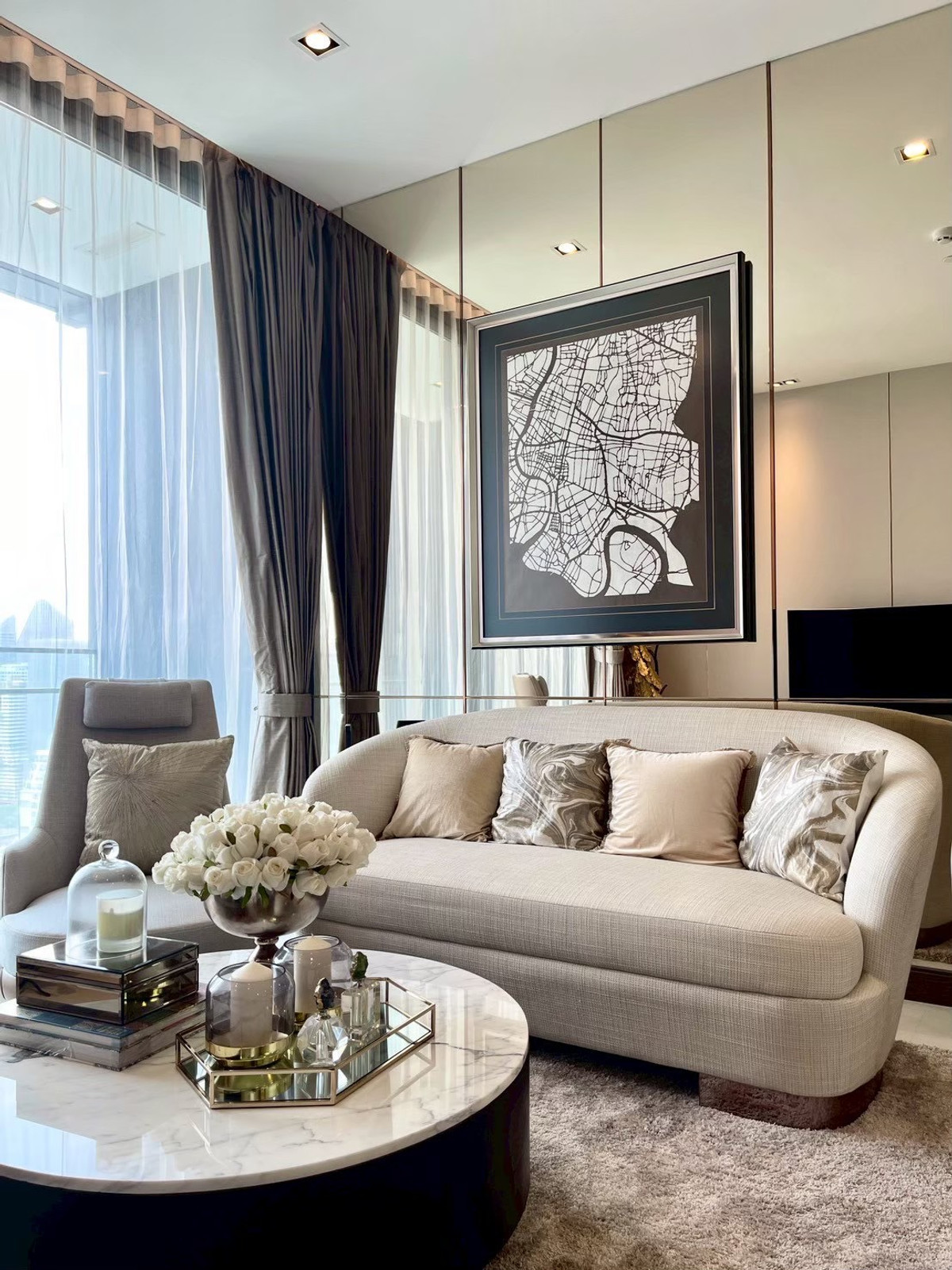 ขายคอนโดนานา : 🔥 ขาย Q1 Sukhumvit 2 ห้องนอน 95 ตร.ม. ราคา 20 ล้าน | ราคาต่ำสุดในโครงการ | ใกล้ BTS นานา  📍 Q1 Sukhumvit – สุขุมวิท ใกล้ BTS Nana คอนโด Super Luxury แบบ Freehold ใจกลางสุขุมวิท ทำเล CBD แท้