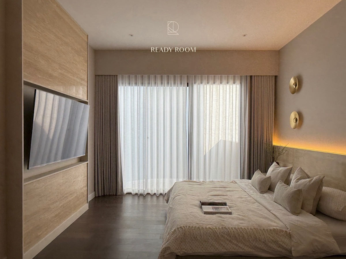 For RentHousePattanakan, Srinakarin : Luxury House for Rent Bugaan Krungthep Kreetha Bangkok Luxury Home Private Lift Near Brighton College Pet Friendly Family Home