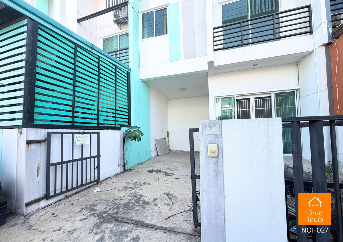 For SaleTownhomeMahachai Samut Sakhon : Selling cheapest! The Money Me Panthawong townhome, 2 floors, 20.3 sq m., 3 bedrooms, 2 bathrooms, next to the main road, beginning of the project, can be traded.