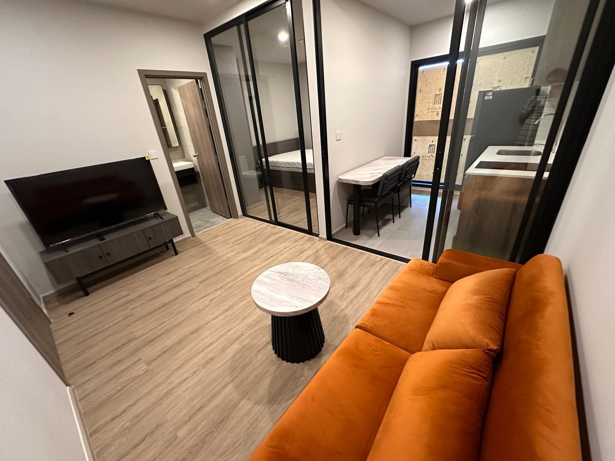 For RentCondoLadprao, Central Ladprao : 🌿🐶 For Rent: Metris District Ladprao – Garden View, Pet-Friendly Unit! 🐱🏙️