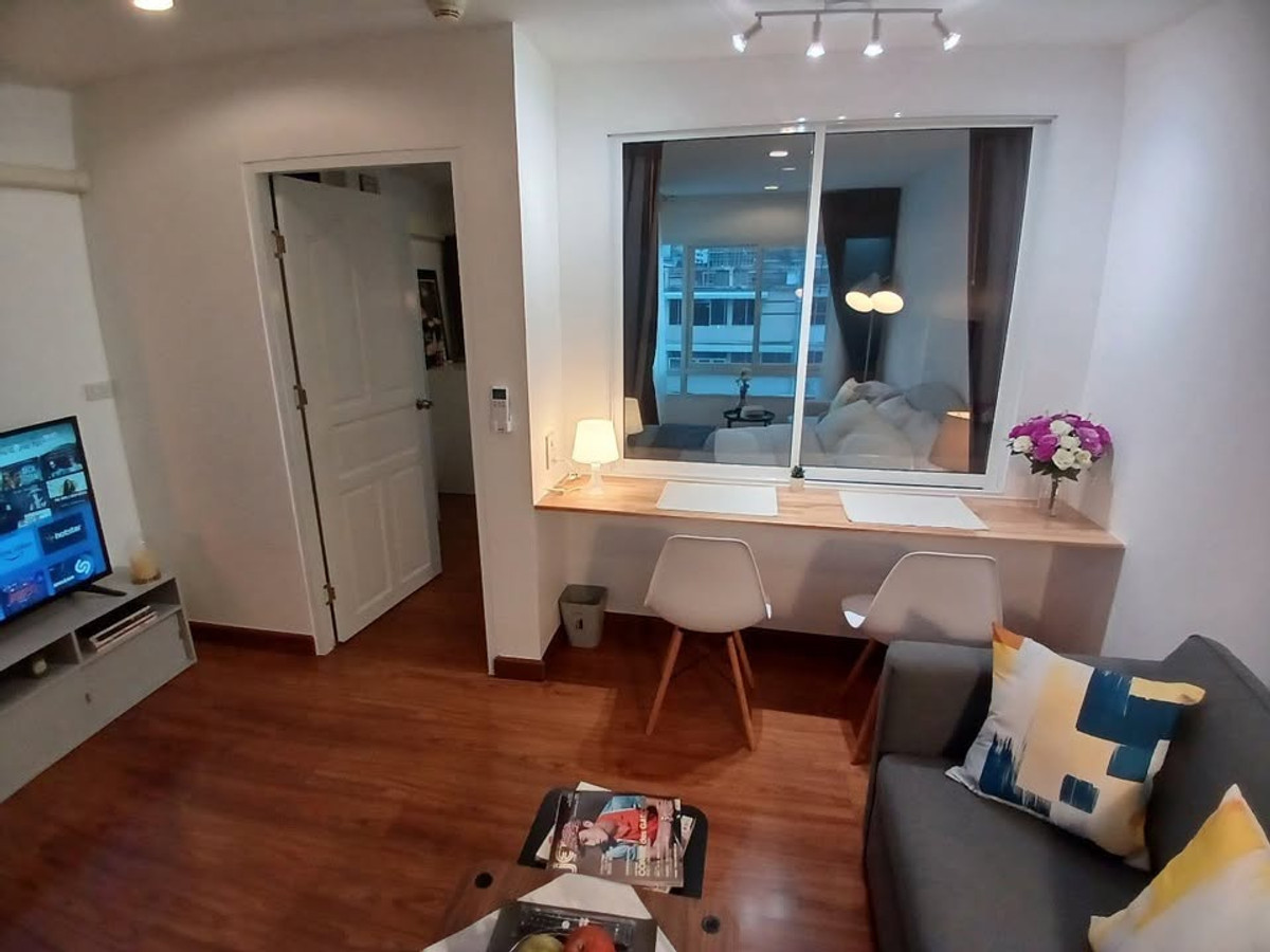 ขายคอนโดสีลม ศาลาแดง บางรัก : 🏠✨ สุรวงศ์ ซิตี้ รีสอร์ท | ขายคอนโด 1 ห้องนอน (HBH-SI-83)