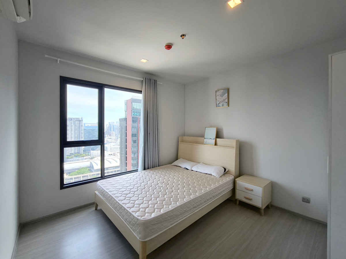 ให้เช่าคอนโดพระราม 9 เพชรบุรีตัดใหม่ RCA : RC024226 Condo 2 beds for rent at LIFE Asoke Rama 9 ใกล้ MRT พระราม 9 เพียง 300 ม.