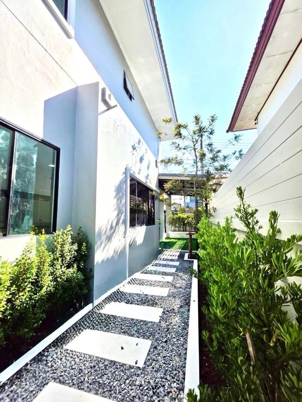 ขายบ้านปทุมธานี รังสิต ธรรมศาสตร์ : บ้านรีโนเวทใหม่ พร้อมอยู่ เฟส 10 ลำลูกกา 6