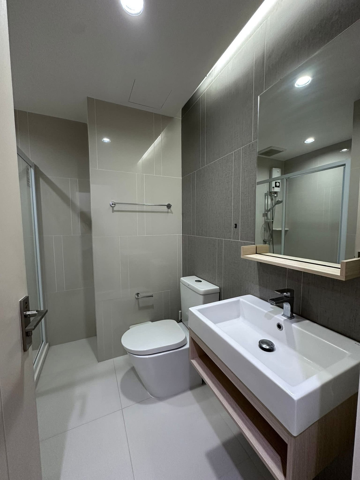 ขายคอนโดสาทร นราธิวาส : 🏠✨ เดอะ คีย์ สาทร-เจริญราษฎร์ | ขายคอนโด 2 ห้องนอน (HBH-SI-56)