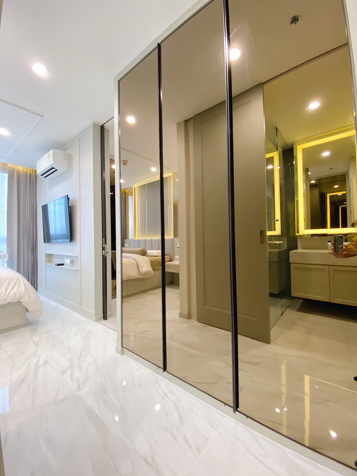 For SaleCondoRatchathewi,Phayathai : 🏠✨ Ideo Q Phayathai | Duplex 1-Bedroom Condo for Sale (HBH-SI-63)