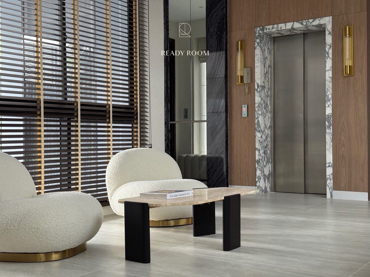 For RentHousePattanakan, Srinakarin : Luxury House for Rent Bugaan Krungthep Kreetha Bangkok Luxury Home Private Lift Near Brighton College Pet Friendly Family Home