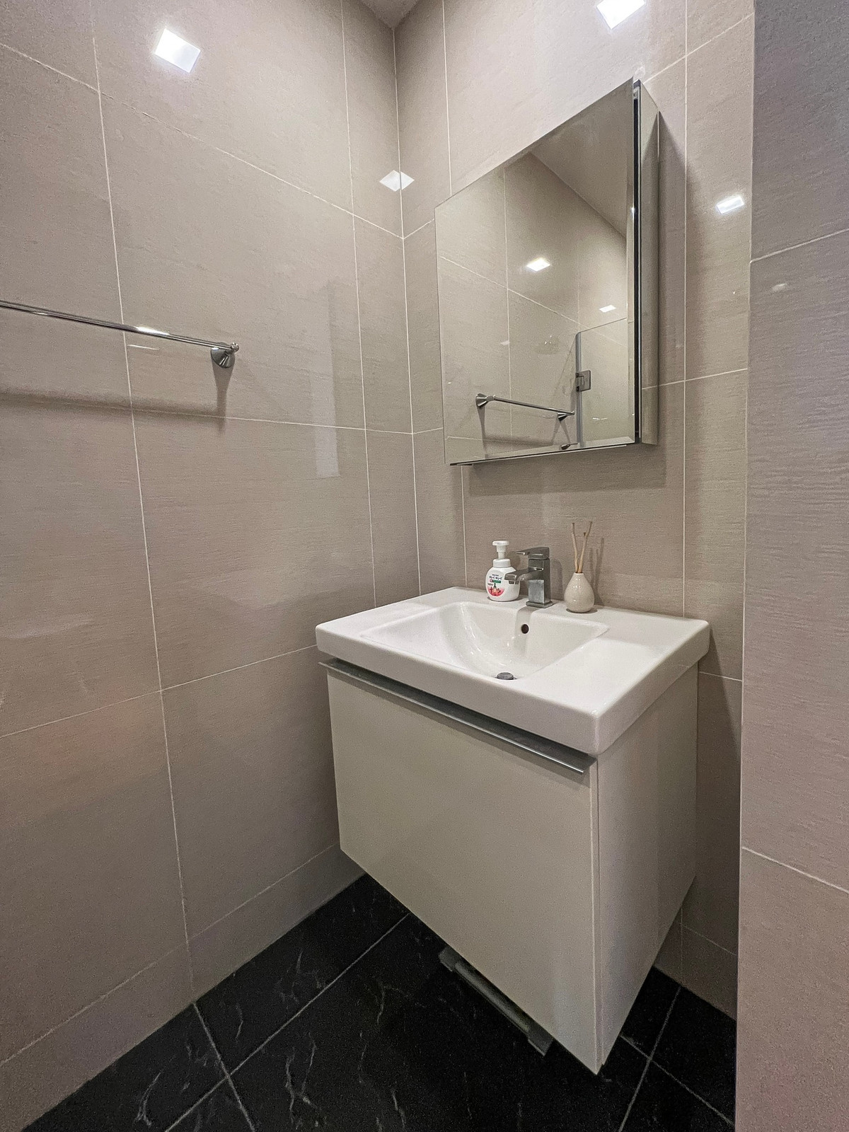 For RentCondoSukhumvit, Asoke, Thonglor : RC023626 Condo for rent at Park Origin Phrompong (Park 24) near BTS Phromphong.