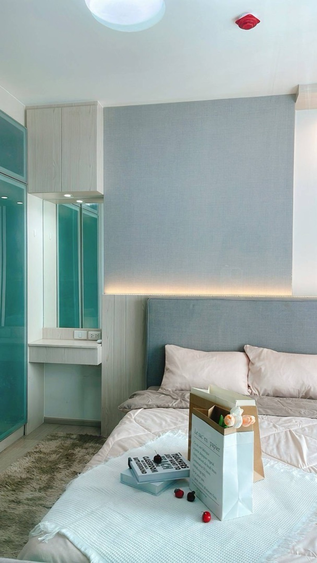 For RentCondoRatchadapisek, Huaikwang, Suttisan : For rent 𝗖𝗵𝗮𝗽𝘁𝗲𝗿 𝗢𝗻𝗲 Ratchada-Huai Khwang. (Ready to move in)
📍 Near #MRT Huai Khwang

💰 16,000 baht/month