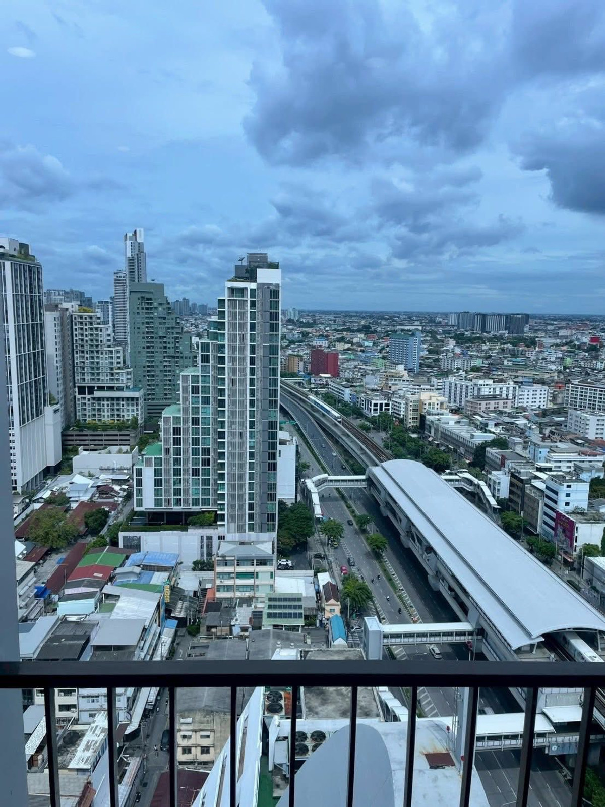 ขายคอนโดวงเวียนใหญ่ เจริญนคร : 🏠✨ ฟิวส์ สาทร-ตากสิน | ขายคอนโด 1 ห้องนอน (HBH-SI-64)