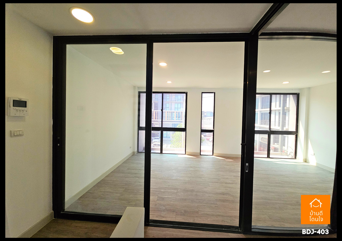 For SaleTownhomeKaset Nawamin,Ladplakao : For sale Nirvana@Work Lat Phrao-Kaset Nawamin 4.5 floors (26.3 sq m)