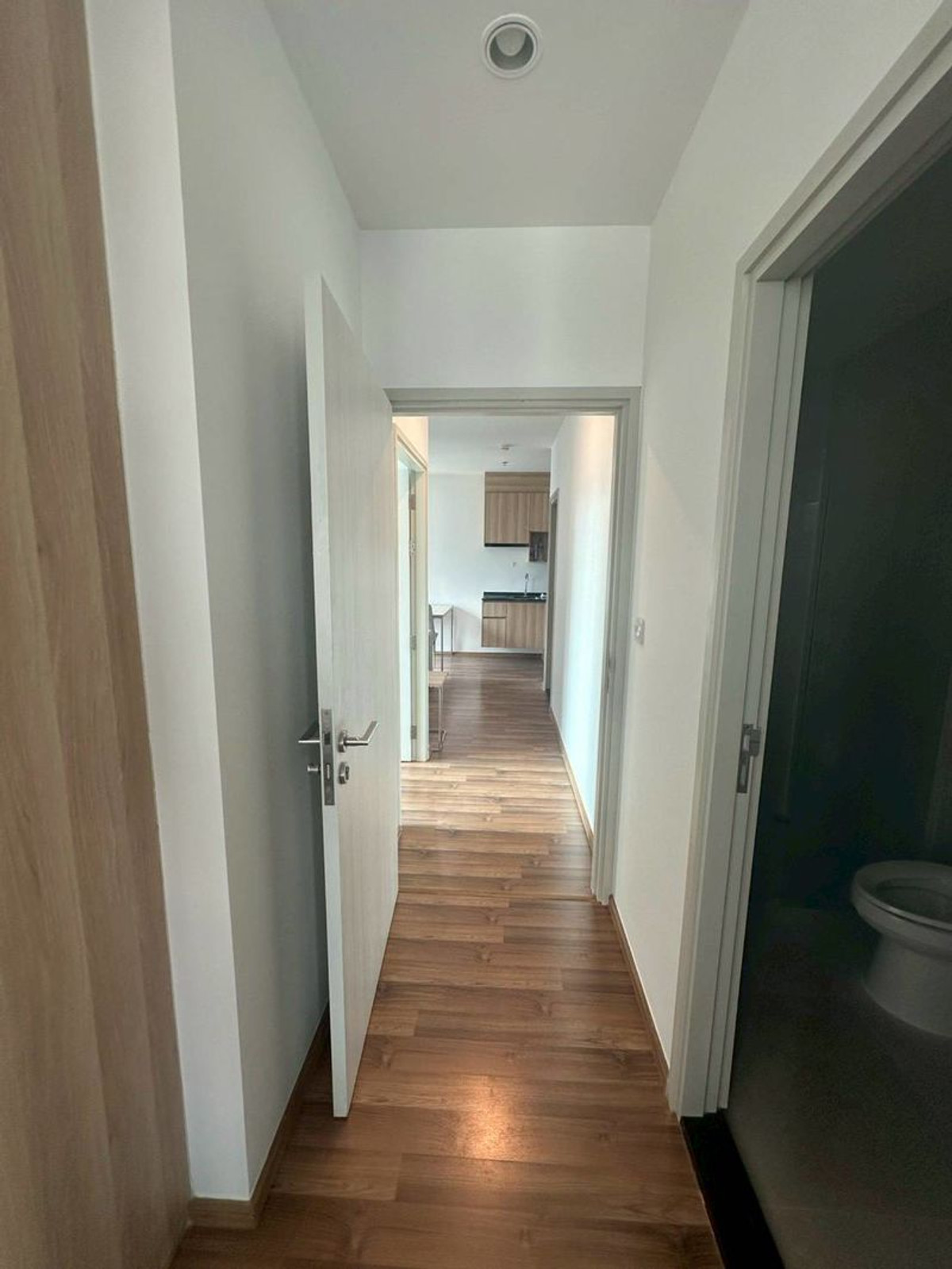 ให้เช่าคอนโดรัชดา ห้วยขวาง : ให้เช่า คอนโดใกล้MRT ศูนย์วัฒนธรรม : Noble Revolve Ratchada 2 :✨2 ห้องนอน เครื่องใช้ไฟฟ้าครบ พร้อมอยู่  