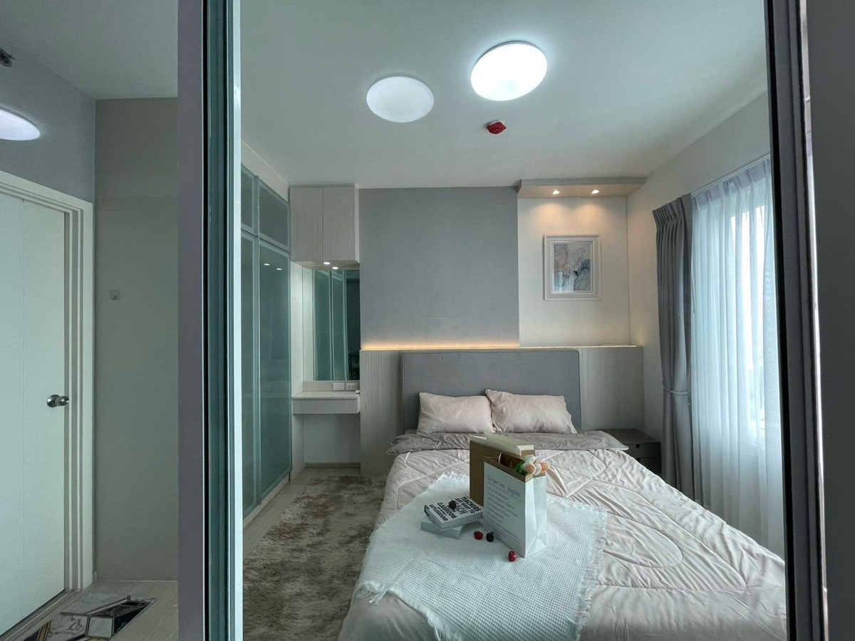 For RentCondoRatchadapisek, Huaikwang, Suttisan : For rent 𝗖𝗵𝗮𝗽𝘁𝗲𝗿 𝗢𝗻𝗲 Ratchada-Huai Khwang. (Ready to move in)
📍 Near #MRT Huai Khwang

💰 16,000 baht/month