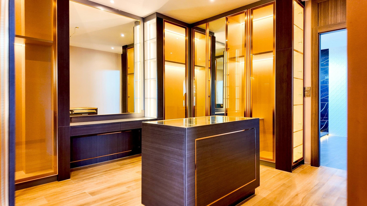 ขายพัทยา บางแสน ชลบุรี สัตหีบ : ขายบ้าน Pool Villa โซนมาบประชัน  126 ตารางวา  752 ตารางเมตร  5 ห้องนอน 7 ห้องน้ำ ดีไซน์หรู ทันสมัย