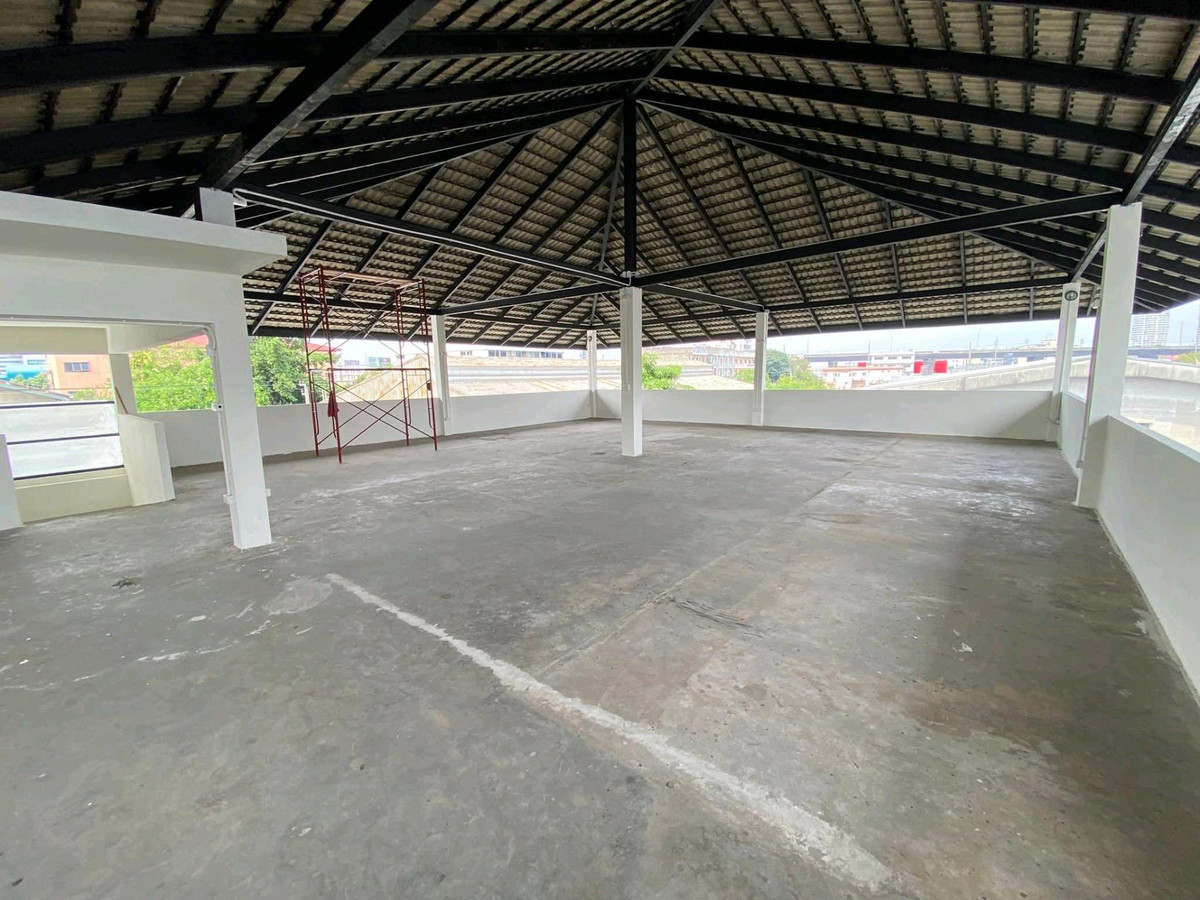 For RentWarehouseBangna, Bearing, Lasalle : Warehouse with office for rent, Bangna Km. 2, near Central Bangna, entire building renovated | Ready to use immediately