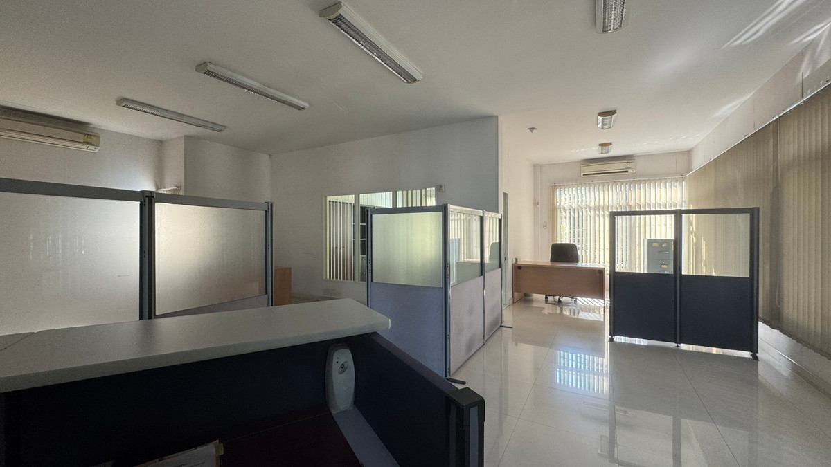 For SaleHome OfficeRama5, Ratchapruek, Bangkruai : Cheapest in this area, home office for sale, land 77 wa, building 274 sq m., next to Kanchanaphisek Road, parking for 3 cars.