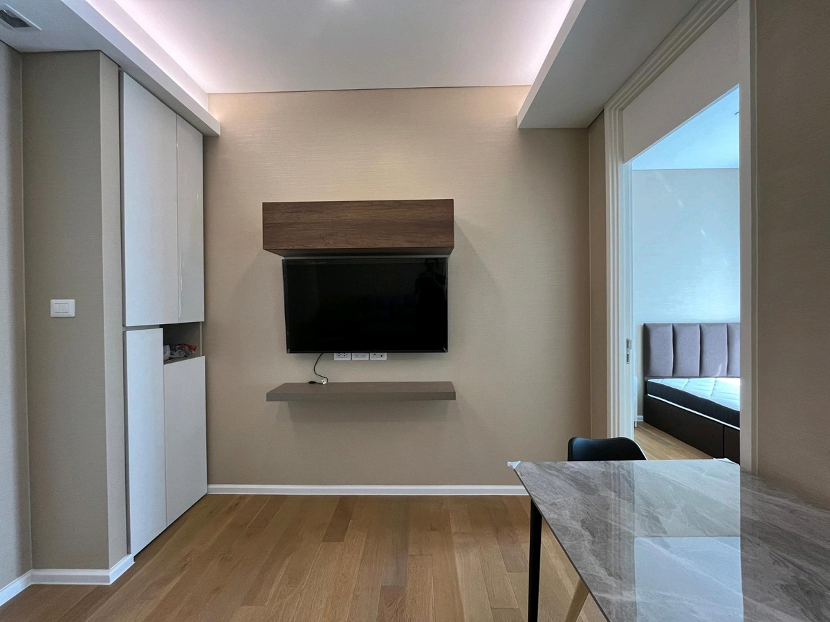 For RentCondoLadprao, Central Ladprao : 🏙️ The Saint Residences – Prime Location near MRT Phahon Yothin
📍 Easy access to MRT, BTS, and major roads
