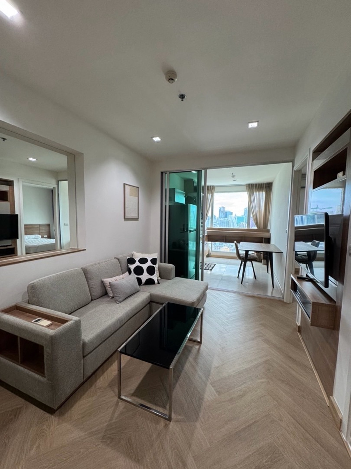 ขายคอนโดสะพานควาย จตุจักร : ขายคอนโดรีโนเวทพร้อมผู้เช่า ผลตอบแทน 5%