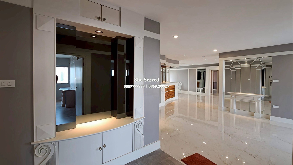 ให้เช่าคอนโดวงเวียนใหญ่ เจริญนคร : ◈ River View Condo for Rent at Saichol Mansion ◈ Building A, 20th floor, Beautiful river view. •Usable area: 339 sq.m. • 4 bedrooms, 1 large living room, 5 bathrooms • 3 parking spaces • 1 maid’s room • 1 kitchen