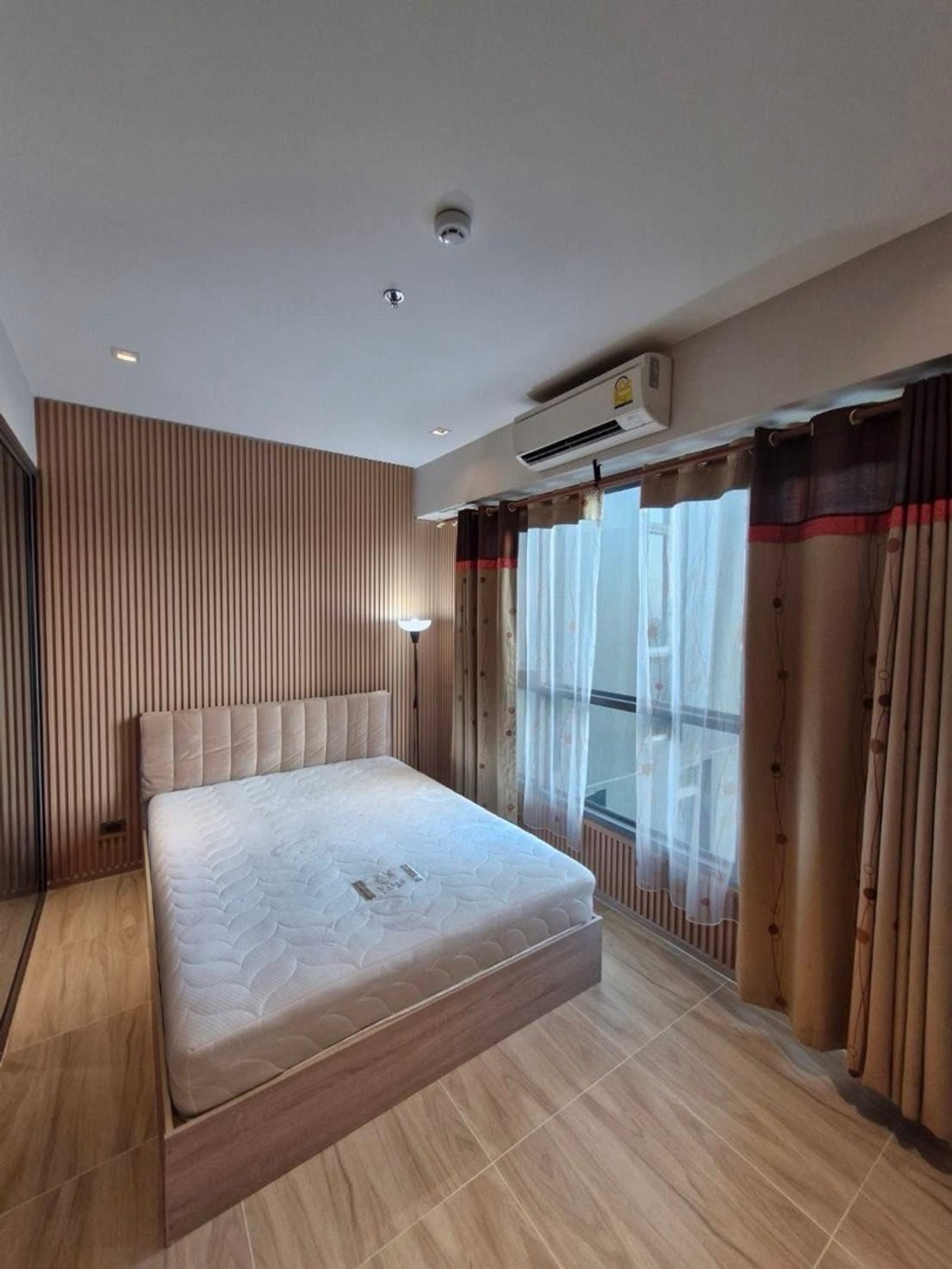 For RentCondoThaphra, Talat Phlu, Wutthakat : 🏢 For rent 𝗪𝗵𝗶𝘇𝗱𝗼𝗺 𝗥𝗮𝘁𝗰𝗵𝗮𝗱𝗮–𝗧𝗵𝗮 𝗣𝗵𝗿𝗮 Whizdom Station Ratchada - Tha Phra.
      📍Next to #BTS Talat Phlu 🚆

💰 Rent 15,000 baht / month