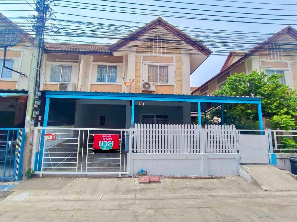 For SaleTownhomeSamut Prakan,Samrong : Quick discount 350,000 baht!! 2-story townhome, Pruksa Village 28/1, already extended, Phraeksa Mai Subdistrict, Mueang Samut Prakan District.  Near Bang Pu Industrial Estate