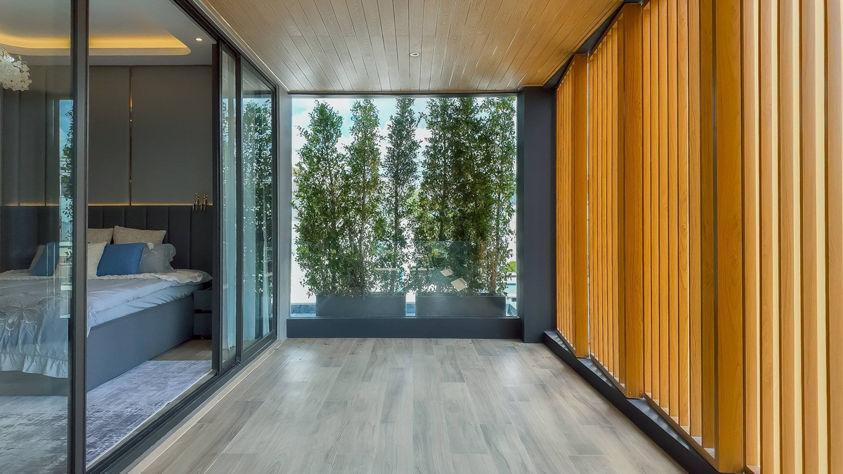 ขายพัทยา บางแสน ชลบุรี สัตหีบ : ขายบ้าน Pool Villa โซนมาบประชัน  126 ตารางวา  752 ตารางเมตร  5 ห้องนอน 7 ห้องน้ำ ดีไซน์หรู ทันสมัย