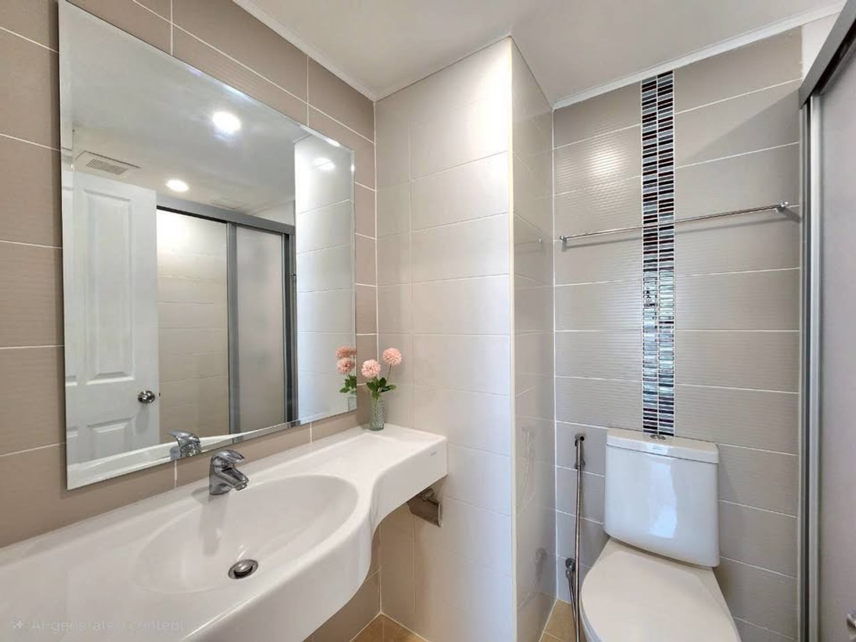 ขายคอนโดพระราม 9 เพชรบุรีตัดใหม่ RCA : ขาย/SALE🧡 Lumpini Place Rama 9 (ลุมพินี เพลส พระราม 9) - KC059