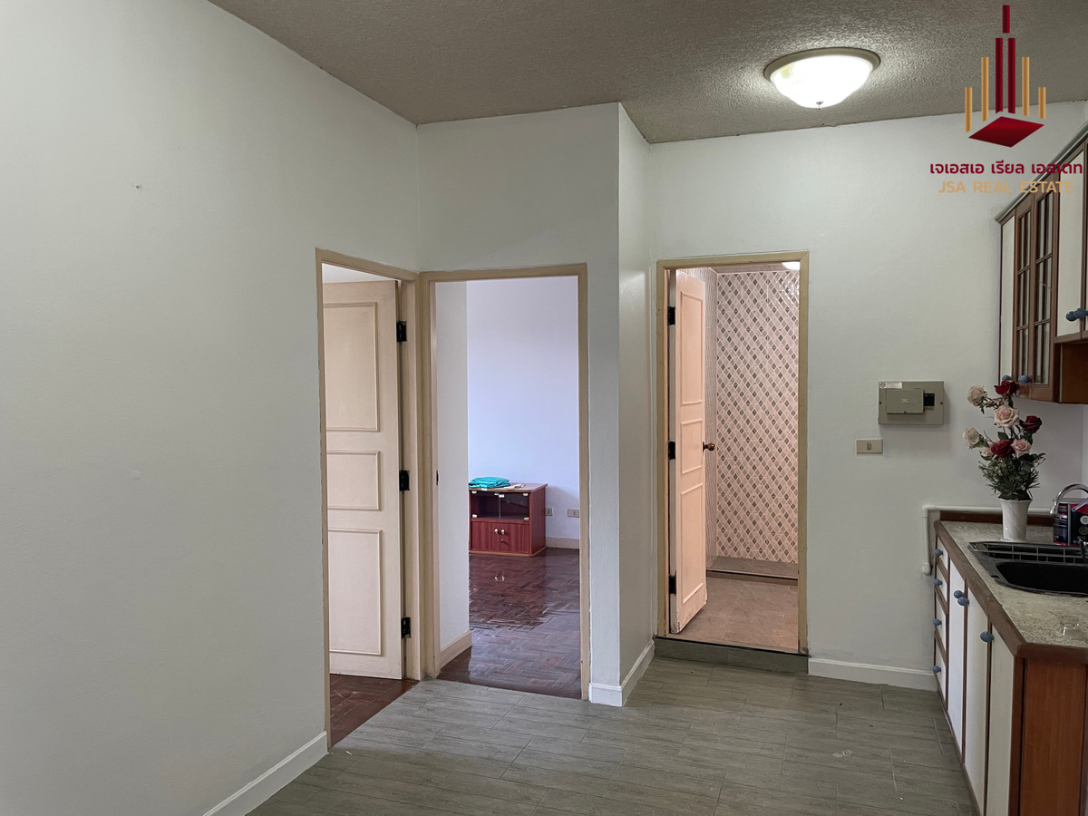 For RentCondoBangna, Bearing, Lasalle : ✨ For Rent: The Village Condo ✨ 💰 Only 15,000 THB/month