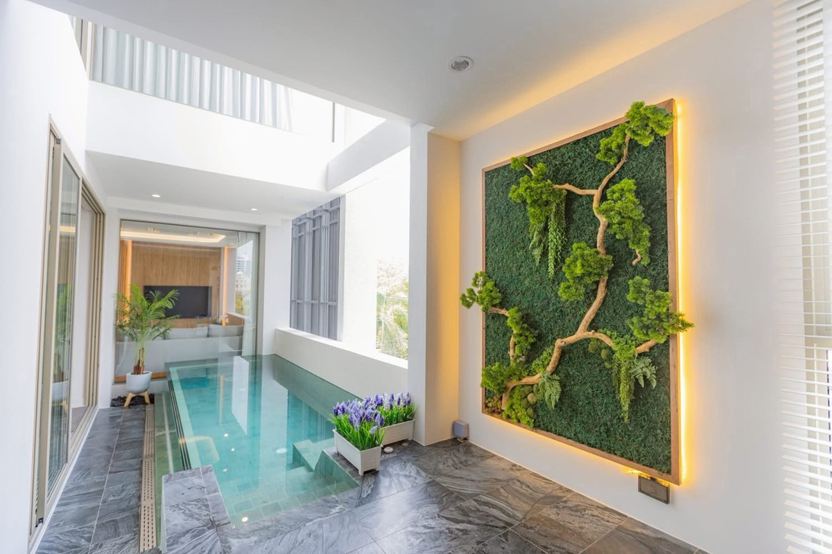 บ้านเกษตร นวมินทร์ ลาดปลาเค้า : พูลวิลล่า 4 ชั้น โครงการ SYMMETRY เกษตร–นวมินทร์  ที่ดิน 45 ตร.ว พื้นที่ใช้สอย 410 ตร.ม พร้อมลิฟต์ส่วนตัว ราคา 29,900,000 บาท หรือเช่า 270,000 บาทต่อเดือน