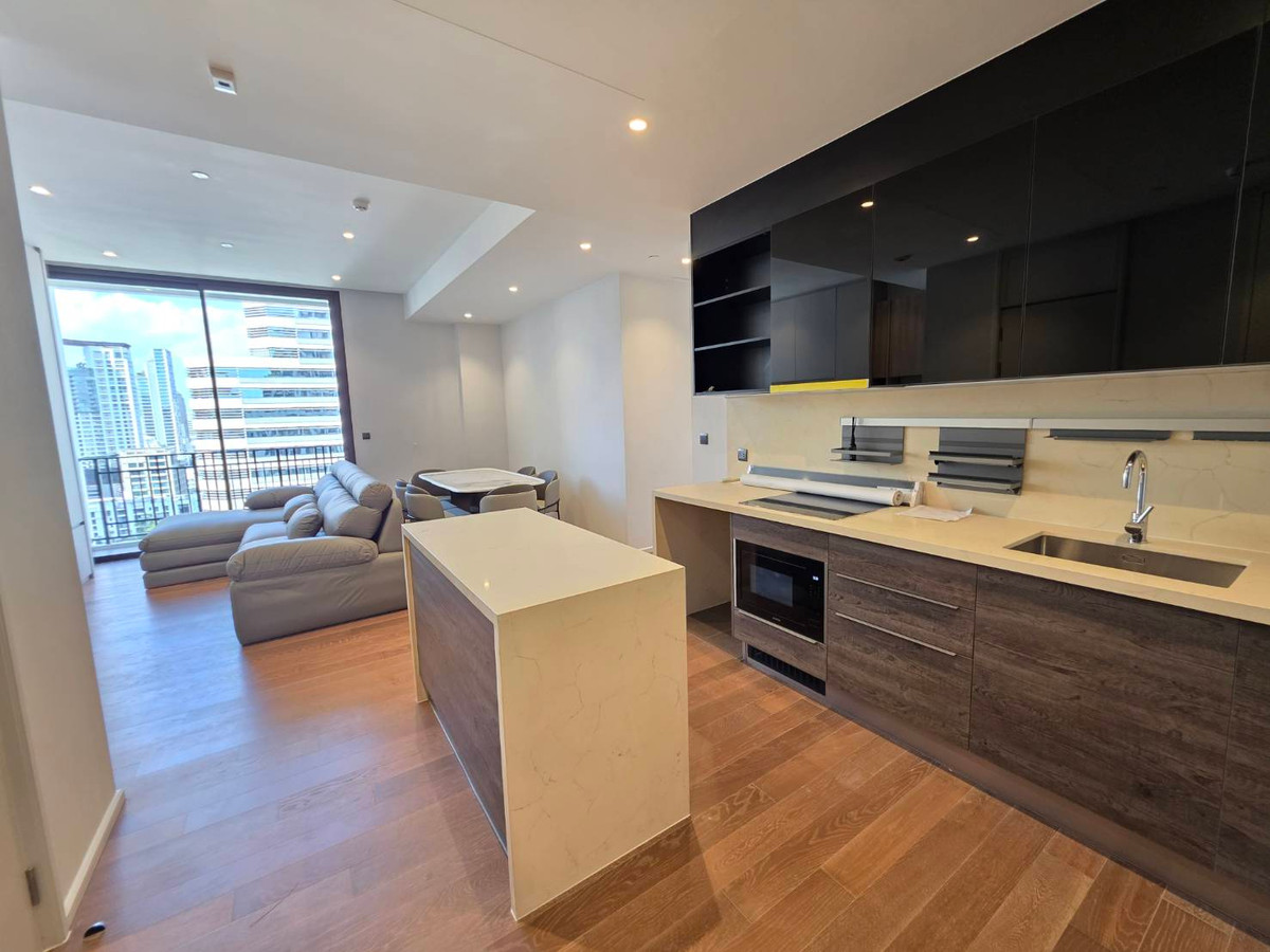 ขายคอนโดวิทยุ ชิดลม หลังสวน : Muniq Langsuan: 86.01 sqm. 2bed 2bath 86.01sqm. 32,000,000 Am: 0656199198