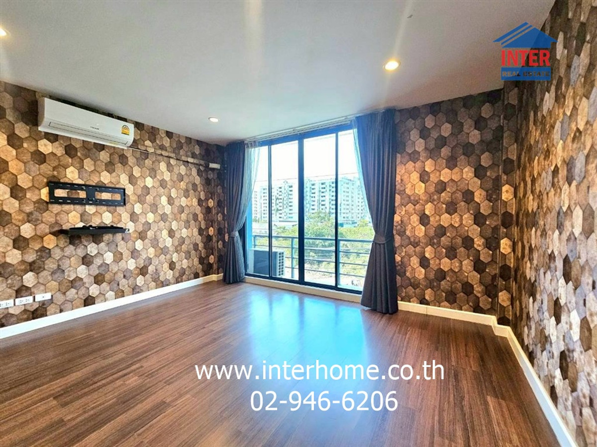 ขายอาคารพาณิชย์นวมินทร์ รามอินทรา : อาคารพาณิชย์ 4 ชั้น 26.6 ตร.ว. หมู่บ้านเดอะรักษ์ รามอินทรา 65 ใกล้ตลาดถนมมิตร ซอยรามอินทรา65 ถนนรามอินทรา ถนนซอยรามอินทรา65 เขตบางเขน กรุงเทพมหานคร