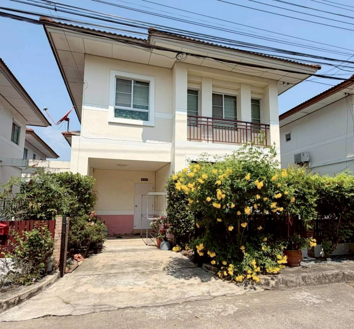 ขายบ้านมีนบุรี-ร่มเกล้า : ขายบ้าน รามอินทรา ม.พร้อมพัฒน์2  3ห้องนอน2น้ำ  ใกล้ รร.สาธิตพัฒนา 3.19 ล้าน