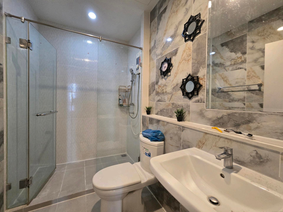 ให้เช่าคอนโดพระราม 9 เพชรบุรีตัดใหม่ RCA : ให้เช่า คอนโด 1 ห้องนอน ทำเลทองหล่อ วิวสวย อยู่สบาย