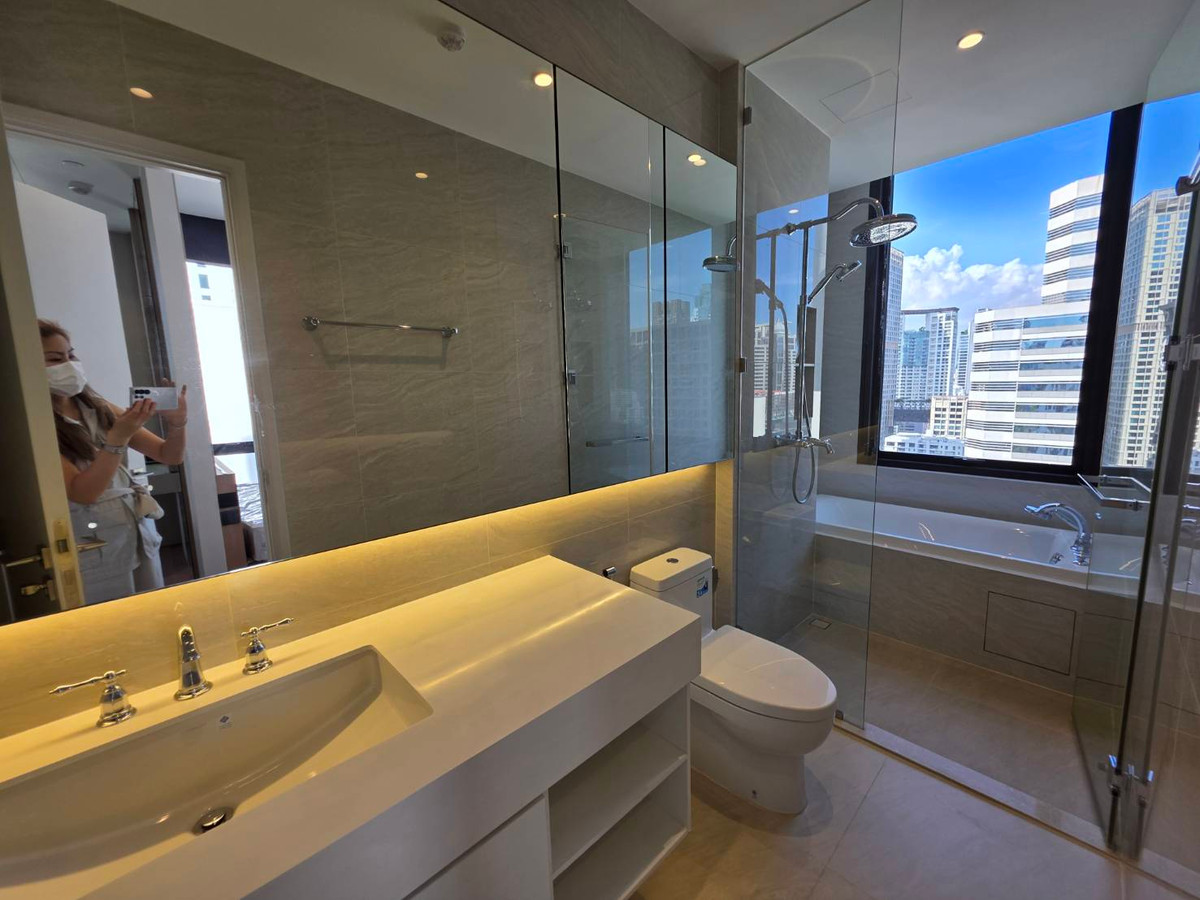 For SaleCondoWitthayu, Chidlom, Langsuan, Ploenchit : Muniq Langsuan: 86.01 sqm. 2bed 2bath 86.01sqm. 32,000,000 Am: 0656199198