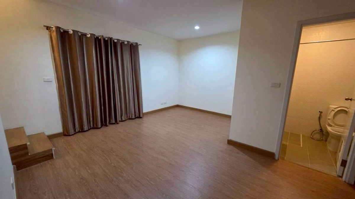 For RentTownhomePattanakan, Srinakarin : K-6760 For rent! Villette City Pattanakarn 38, ready to move in, corner unit, private.