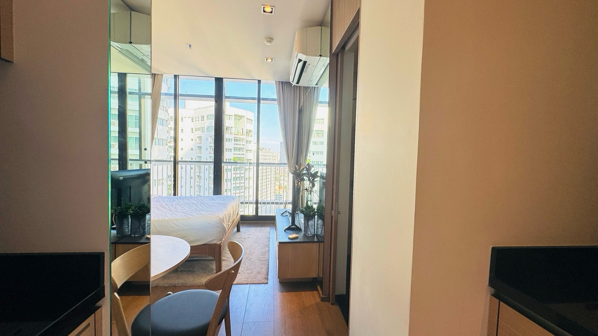 ให้เช่าคอนโดสุขุมวิท อโศก ทองหล่อ : ปล่อยเช่า ห้องสวย ราคา 20,000 บาท อาคาร 5 สนใจนัดชม 0808144488