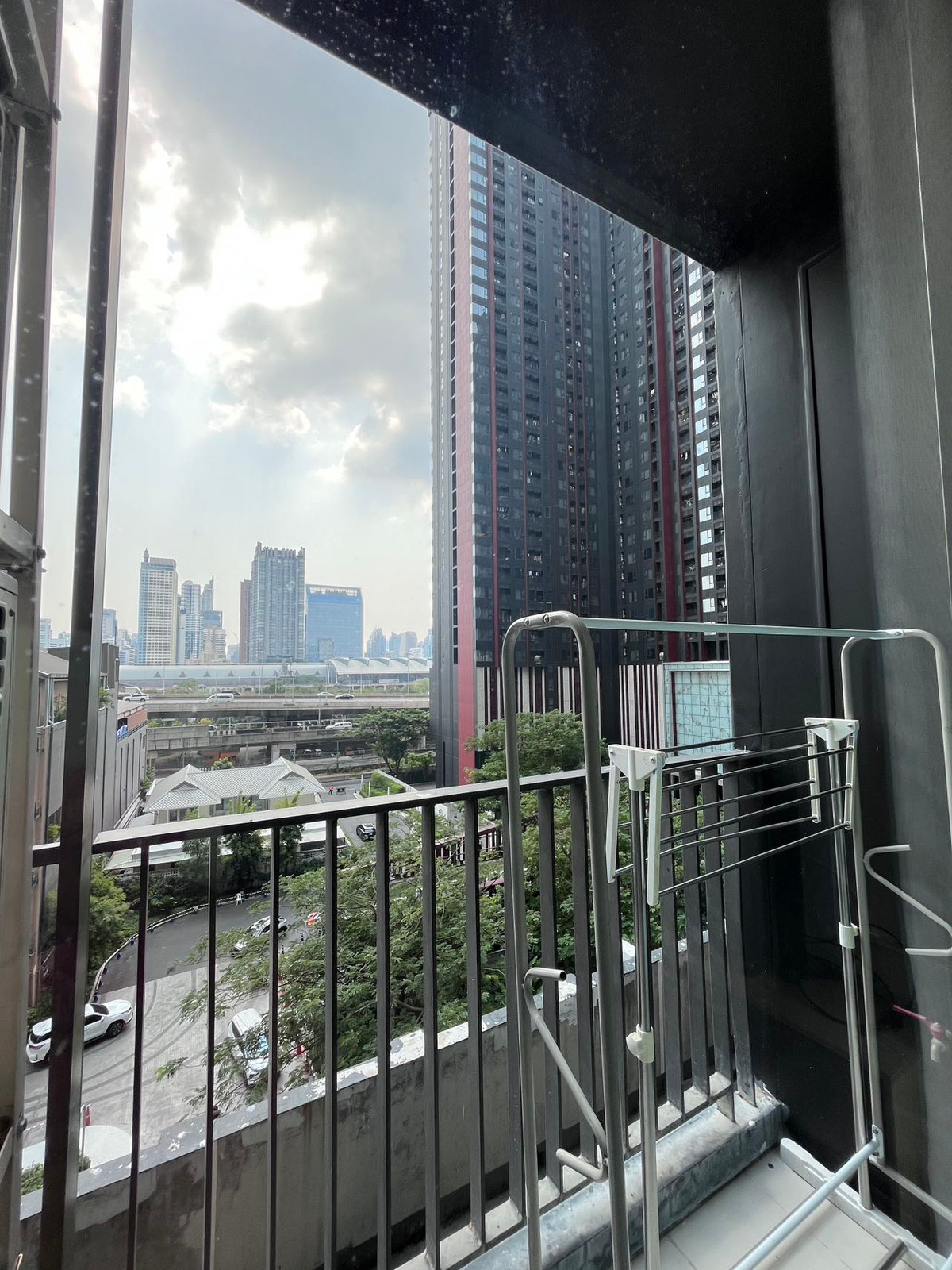 ให้เช่าคอนโดพระราม 9 เพชรบุรีตัดใหม่ RCA : RC023426 Condo 2 beds for rent at Life Asoke Rama 9 ใกล้ MRT พระราม 9 เพียง 300 ม.