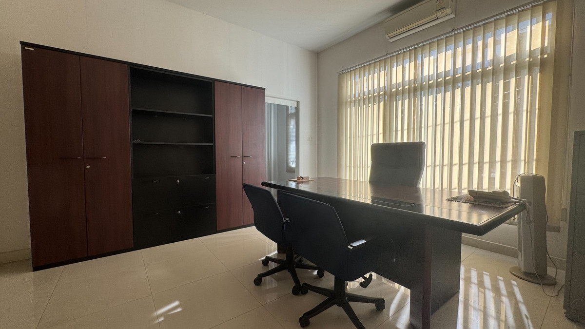 For SaleHome OfficeRama5, Ratchapruek, Bangkruai : Cheapest in this area, home office for sale, land 77 wa, building 274 sq m., next to Kanchanaphisek Road, parking for 3 cars.