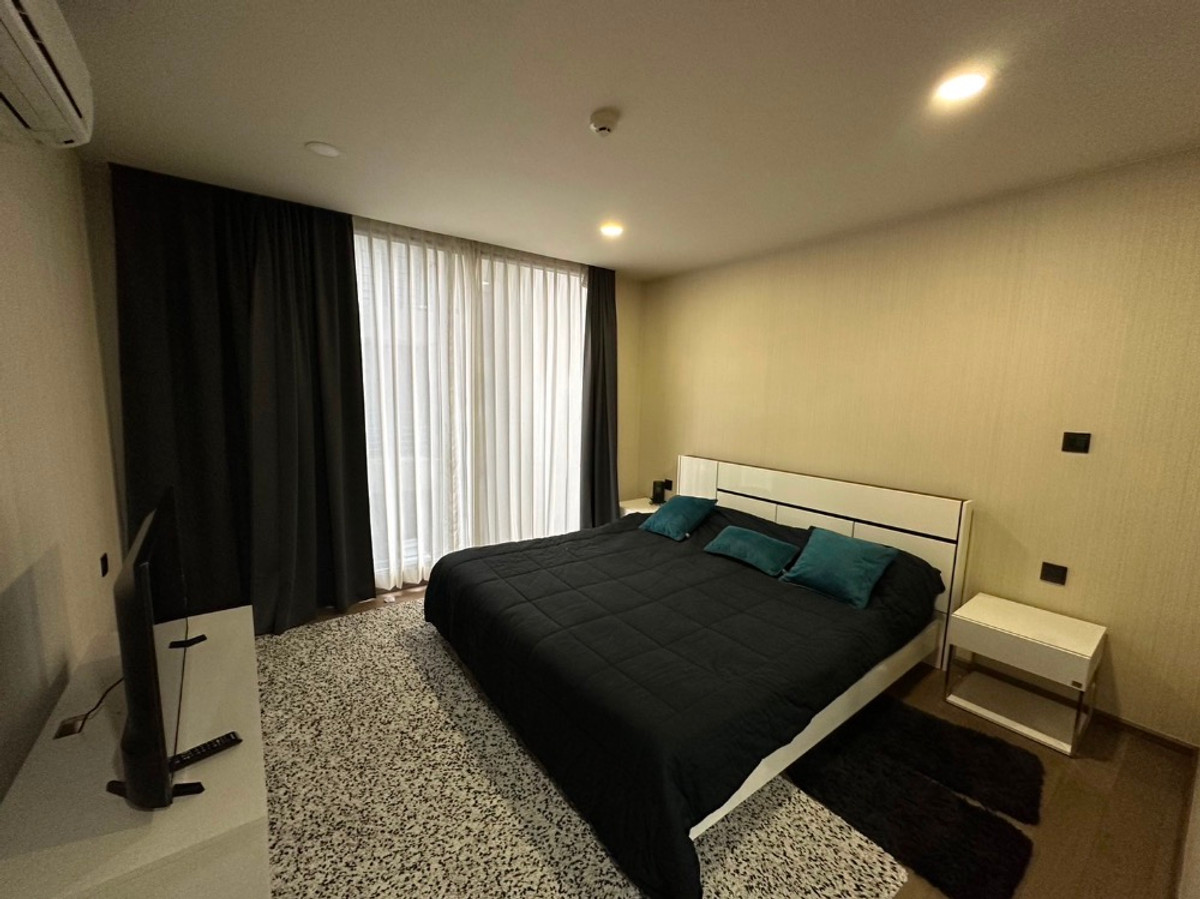 ขายคอนโดวิทยุ ชิดลม หลังสวน : Klass Sarasin - Rajdamri / 2 Bedrooms (SALE WITH TENENT), คลาส สารสิน - ราชดำริ  / 2 ห้องนอน (ขายพร้อมผู้เช่า) BL062