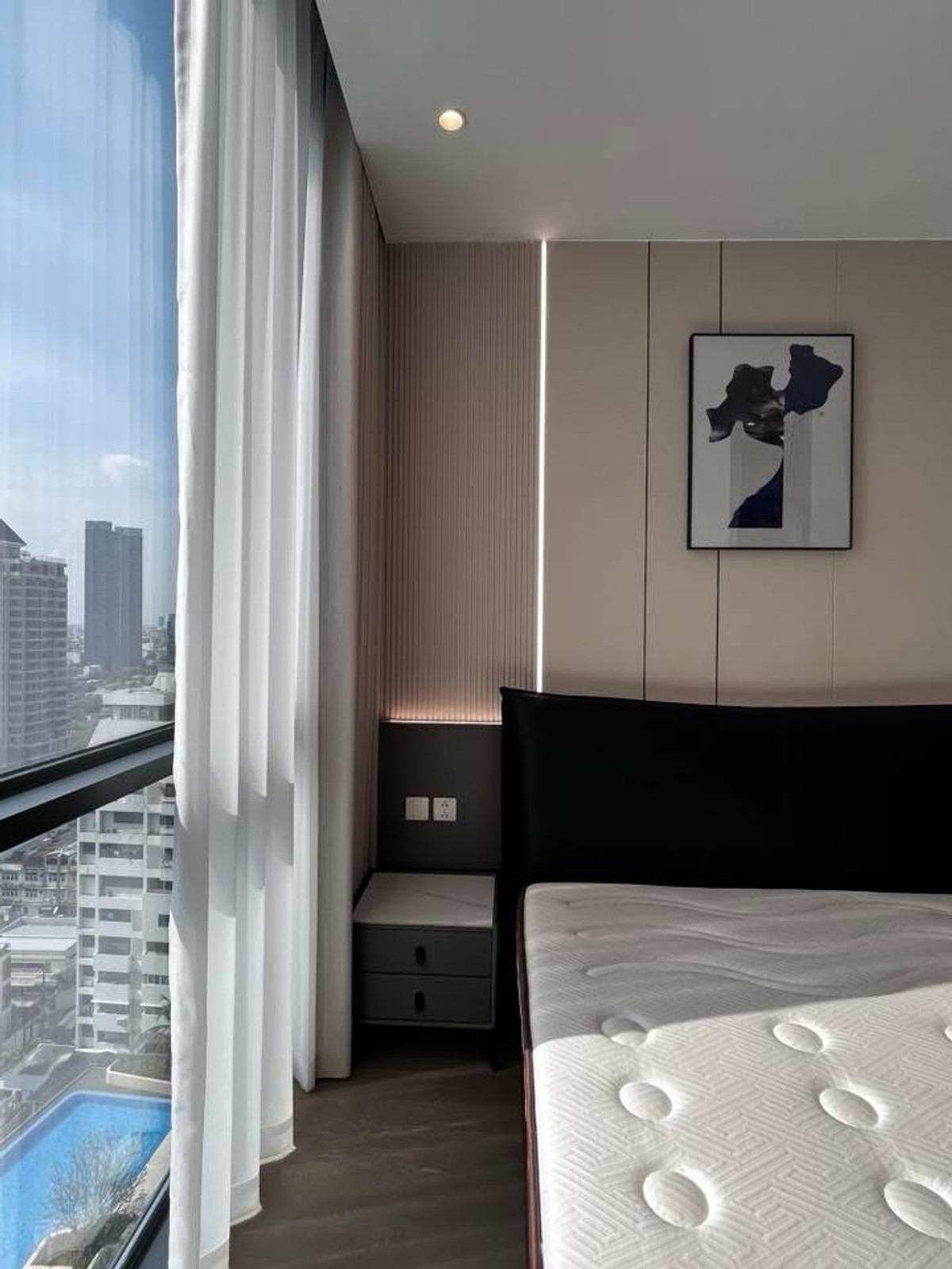 For RentCondoSathorn, Narathiwat : 3 bedrooms 90k